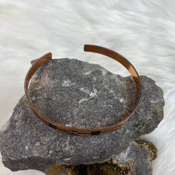 Vintage Copper Etched Black Enamel Cuff Bracelet Native - Picture 7 of 7